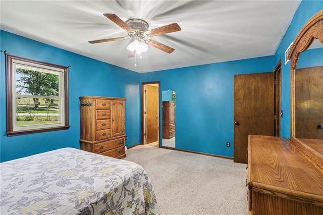 15818 Salem Road, Excelsior Springs, MO 64024