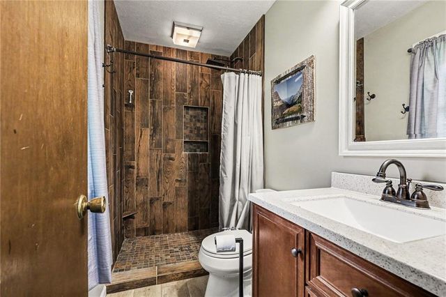 15818 Salem Road, Excelsior Springs, MO 64024