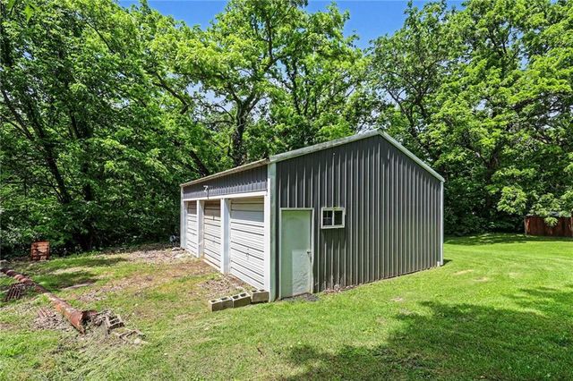 15818 Salem Road, Excelsior Springs, MO 64024
