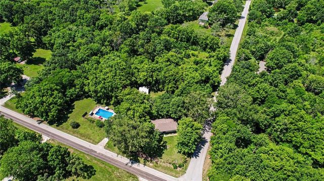 15818 Salem Road, Excelsior Springs, MO 64024