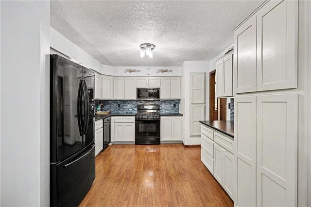 15818 Salem Road, Excelsior Springs, MO 64024