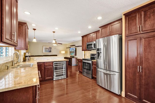 10425 Buena Ventura Drive, Boca Raton, FL 33498