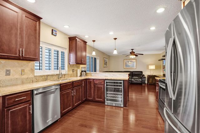 10425 Buena Ventura Drive, Boca Raton, FL 33498