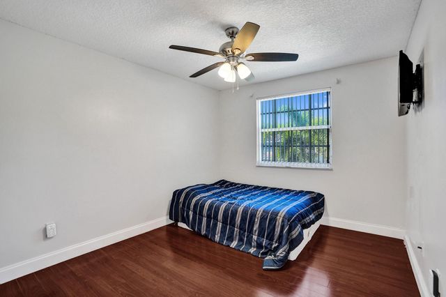 10425 Buena Ventura Drive, Boca Raton, FL 33498