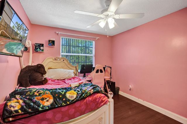 10425 Buena Ventura Drive, Boca Raton, FL 33498