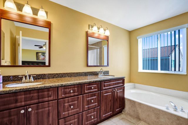 10425 Buena Ventura Drive, Boca Raton, FL 33498