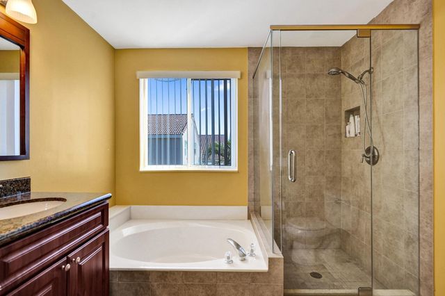 10425 Buena Ventura Drive, Boca Raton, FL 33498