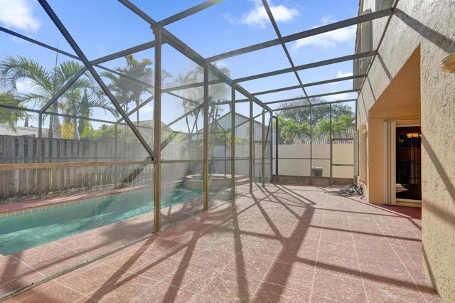 10425 Buena Ventura Drive, Boca Raton, FL 33498