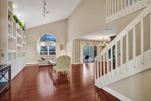 10425 Buena Ventura Drive, Boca Raton, FL 33498