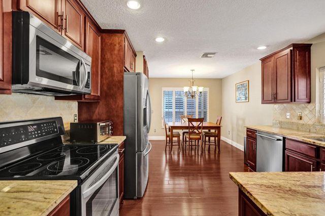 10425 Buena Ventura Drive, Boca Raton, FL 33498