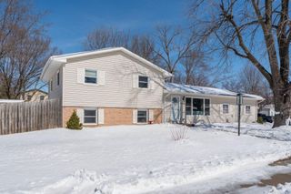 2712 E Main Street, Mankato, MN 56001