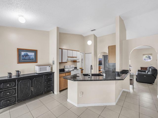 509 SW Feldman Avenue, Port St Lucie, FL 34953