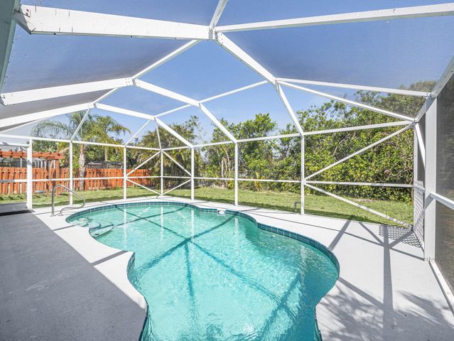 509 SW Feldman Avenue, Port St Lucie, FL 34953