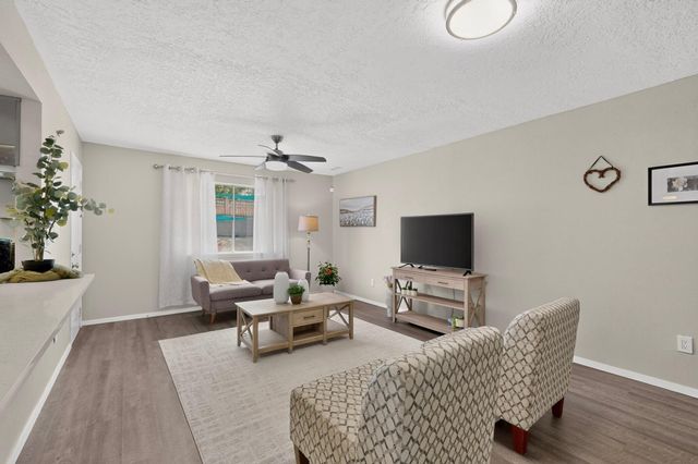 736 Monell Drive NE, Albuquerque, NM 87123