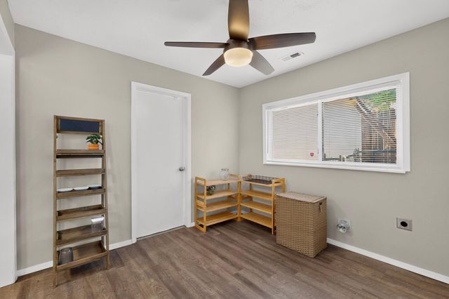 736 Monell Drive NE, Albuquerque, NM 87123