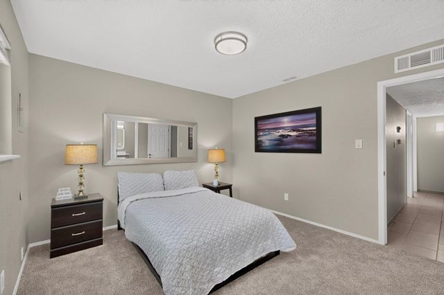 736 Monell Drive NE, Albuquerque, NM 87123