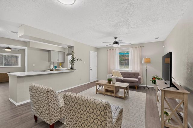 736 Monell Drive NE, Albuquerque, NM 87123