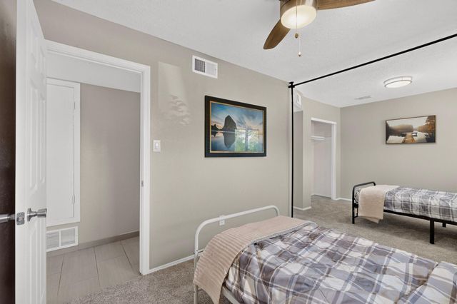 736 Monell Drive NE, Albuquerque, NM 87123
