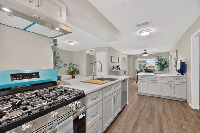 736 Monell Drive NE, Albuquerque, NM 87123