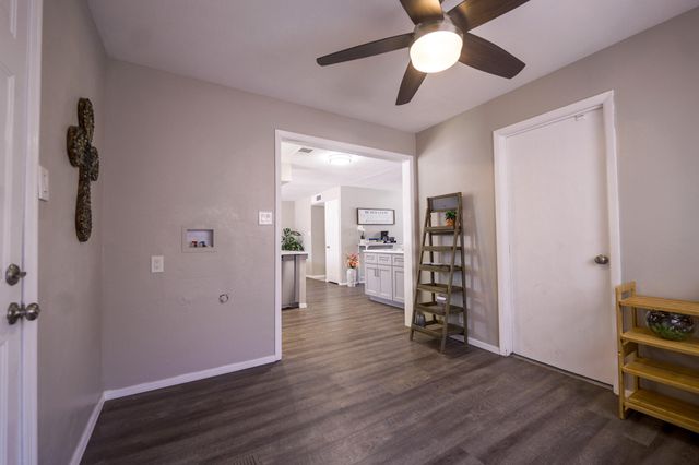 736 Monell Drive NE, Albuquerque, NM 87123