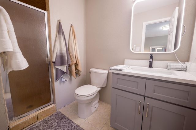 736 Monell Drive NE, Albuquerque, NM 87123