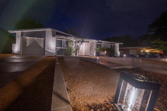 736 Monell Drive NE, Albuquerque, NM 87123