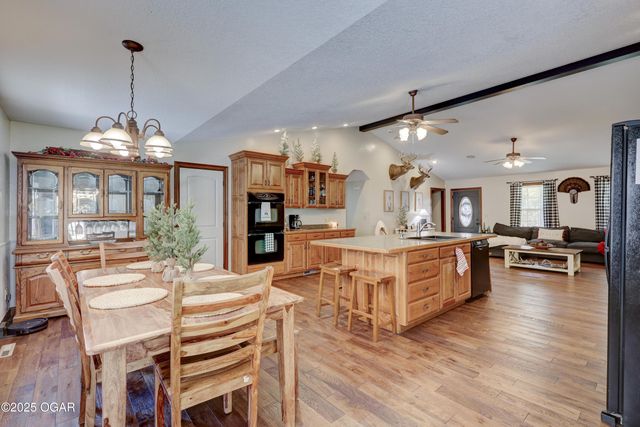 8160 County Ln 214, Joplin, MO 64801