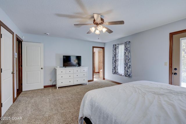 8160 County Ln 214, Joplin, MO 64801