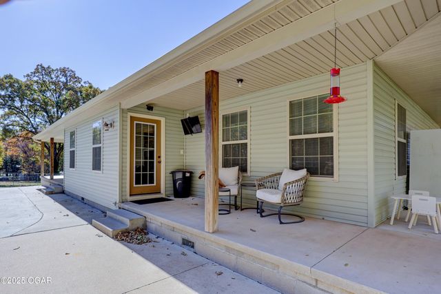 8160 County Ln 214, Joplin, MO 64801