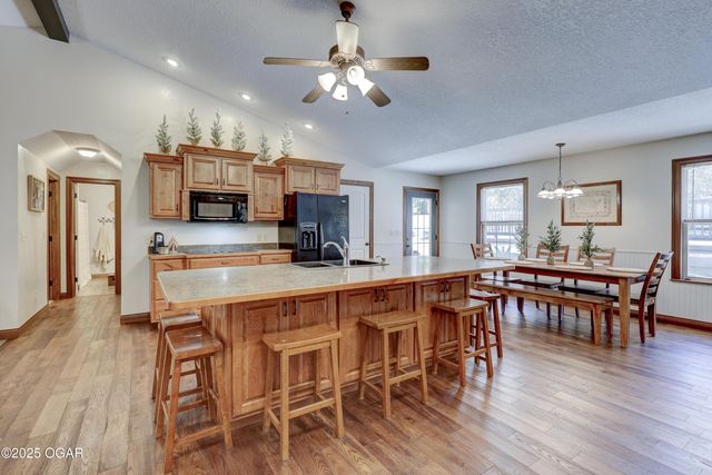 8160 County Ln 214, Joplin, MO 64801