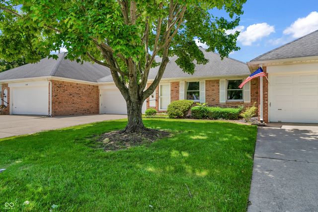 1432 Holiday Lane E, Brownsburg, IN 46112
