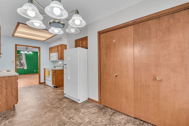 1432 Holiday Lane E, Brownsburg, IN 46112