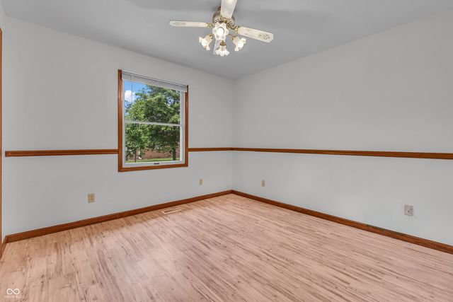1432 Holiday Lane E, Brownsburg, IN 46112