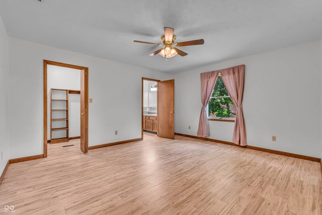 1432 Holiday Lane E, Brownsburg, IN 46112