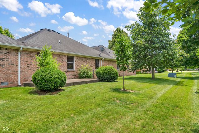 1432 Holiday Lane E, Brownsburg, IN 46112