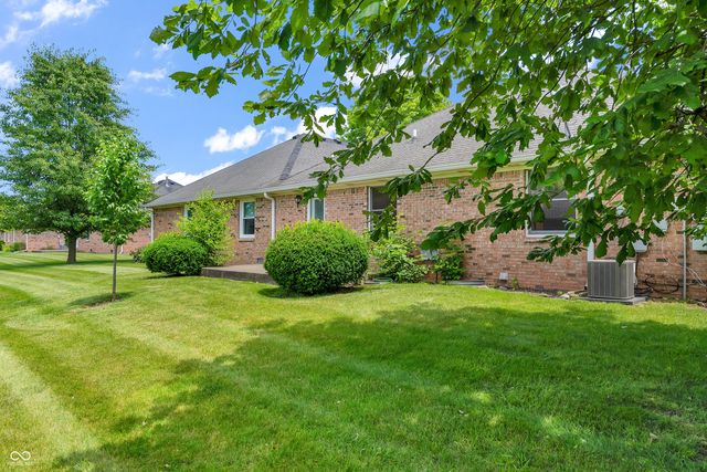 1432 Holiday Lane E, Brownsburg, IN 46112