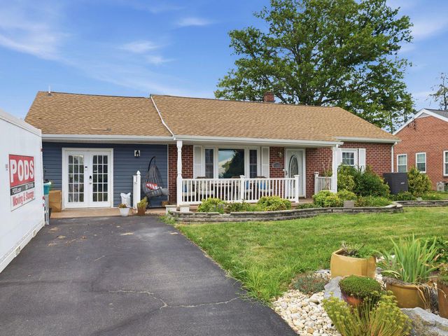 16808 TAMMANY MANOR RD, Williamsport, MD 21795