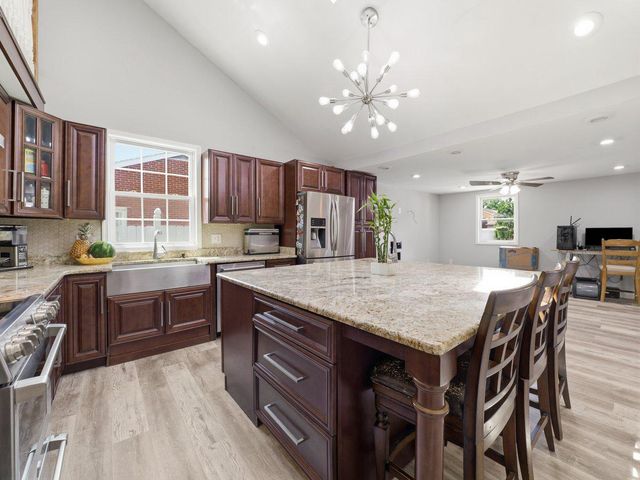 16808 TAMMANY MANOR RD, Williamsport, MD 21795