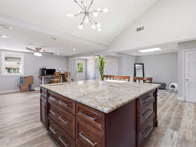16808 TAMMANY MANOR RD, Williamsport, MD 21795