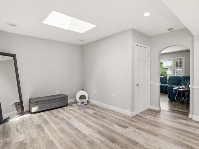 16808 TAMMANY MANOR RD, Williamsport, MD 21795
