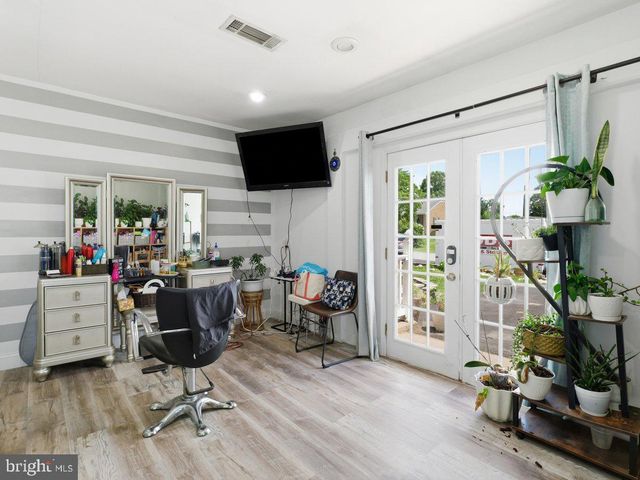 16808 TAMMANY MANOR RD, Williamsport, MD 21795