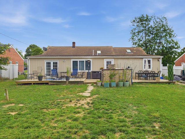 16808 TAMMANY MANOR RD, Williamsport, MD 21795