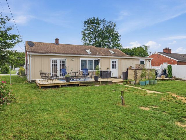 16808 TAMMANY MANOR RD, Williamsport, MD 21795