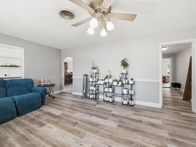 16808 TAMMANY MANOR RD, Williamsport, MD 21795