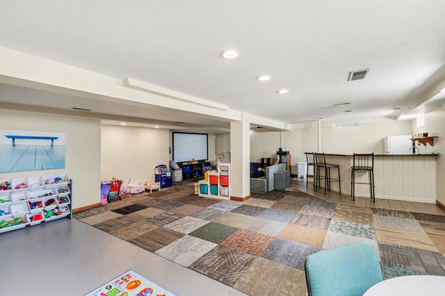 17 Shenandoah Drive, Florence, KY 41042