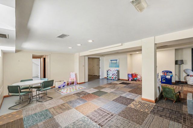 17 Shenandoah Drive, Florence, KY 41042