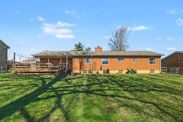 17 Shenandoah Drive, Florence, KY 41042