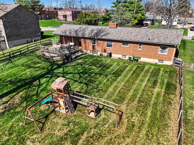 17 Shenandoah Drive, Florence, KY 41042