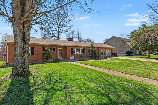 17 Shenandoah Drive, Florence, KY 41042