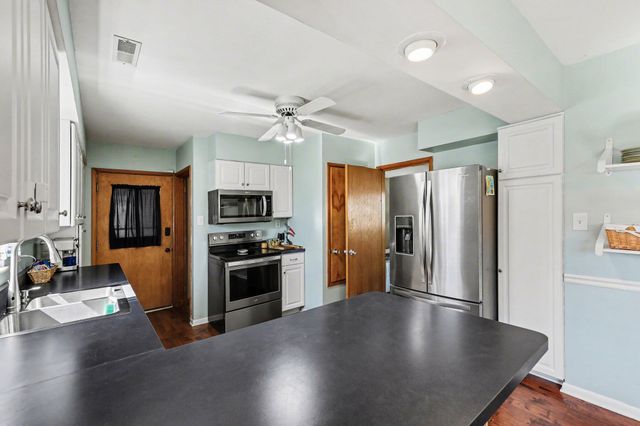 17 Shenandoah Drive, Florence, KY 41042